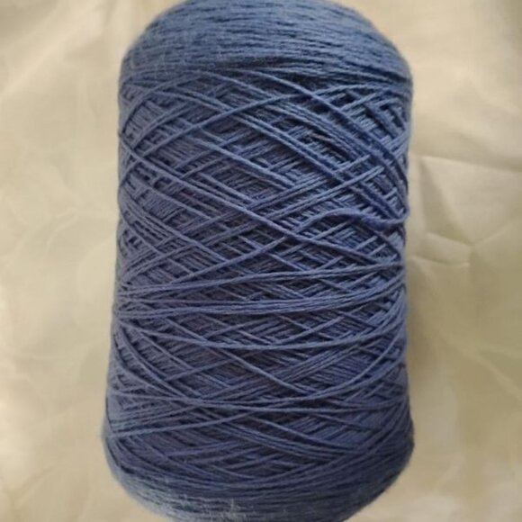 19 oz cone ~ sport wool yarn ~ cornflower blue - Picture 2 of 2
